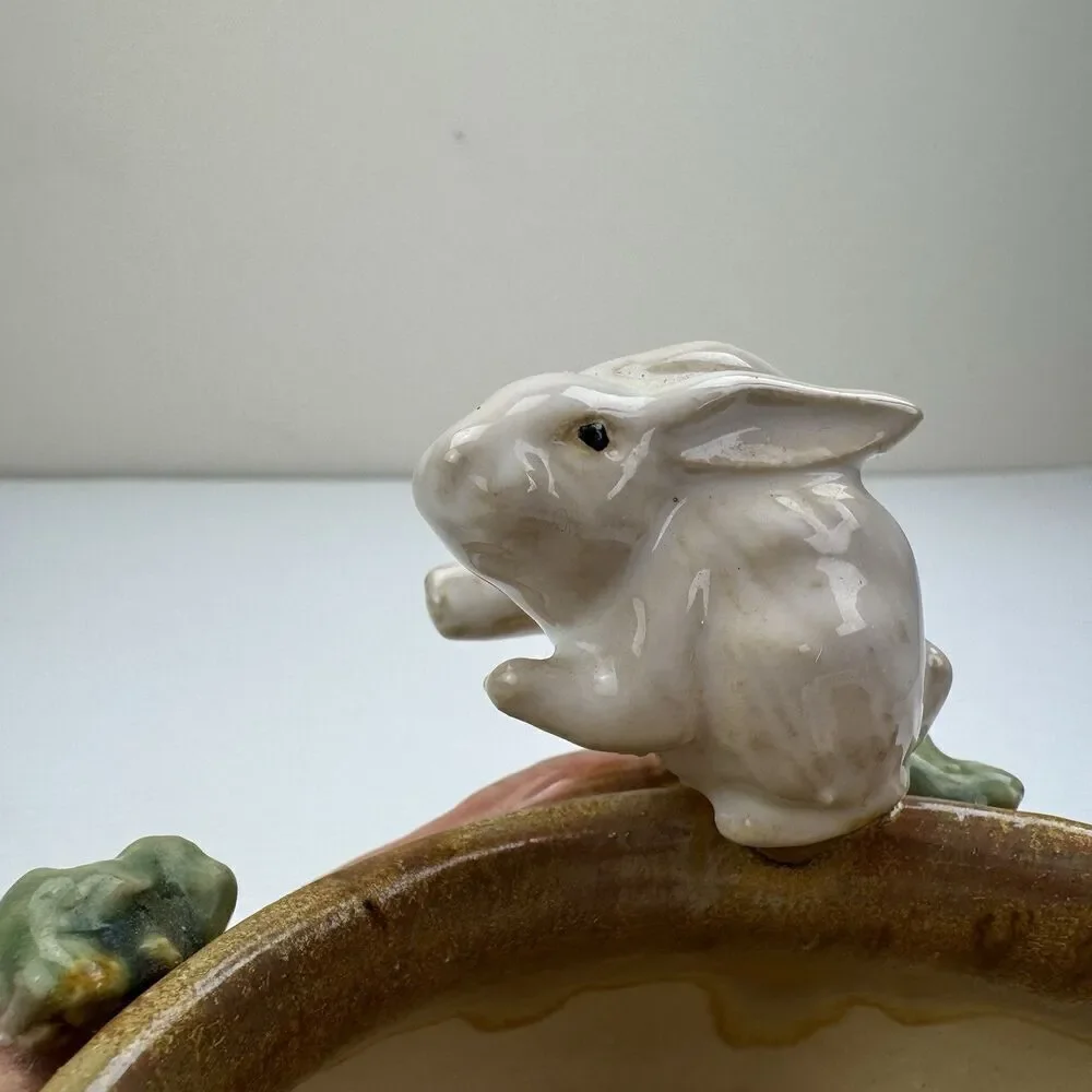 Vintage Easter Bunny Pottery Candy Bowl w Carrots Rabbit Spring Decor